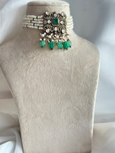 Load image into Gallery viewer, Chandra Choker in green gemstones
