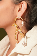 Load image into Gallery viewer, Andra Hoops in Gold Plating
