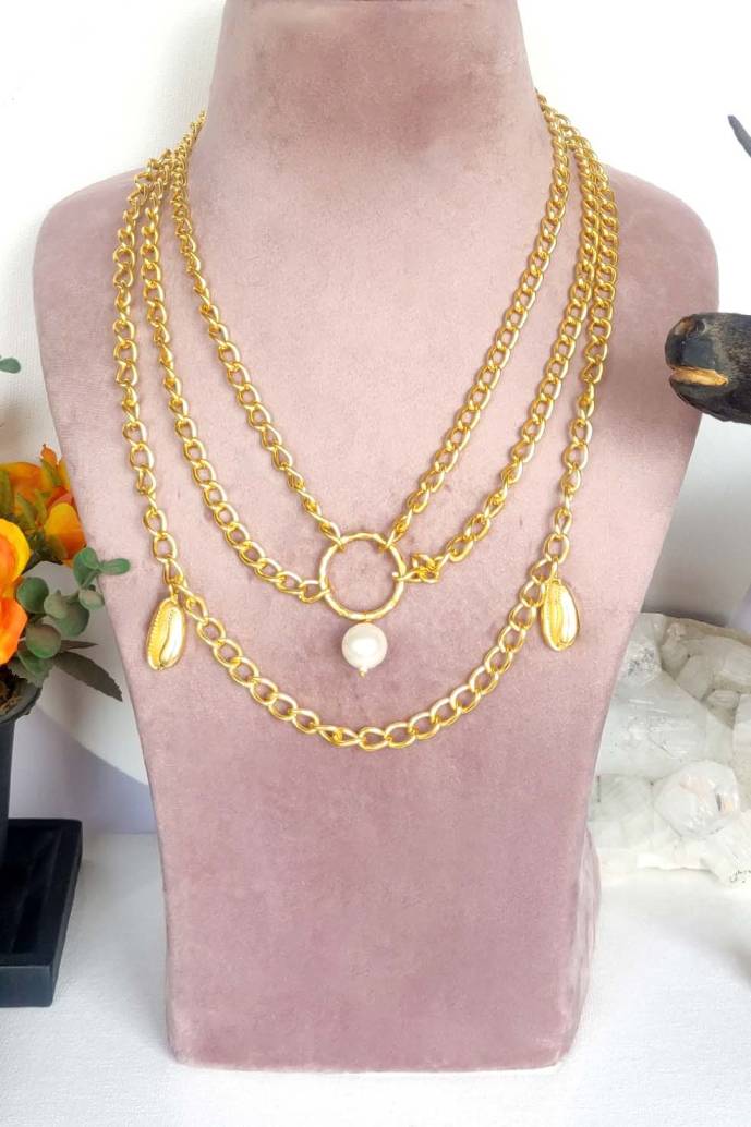 Pearl And Shell Tri Fold Chain
