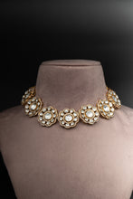 Load image into Gallery viewer, Silver Indali Necklace Set With Earrings
