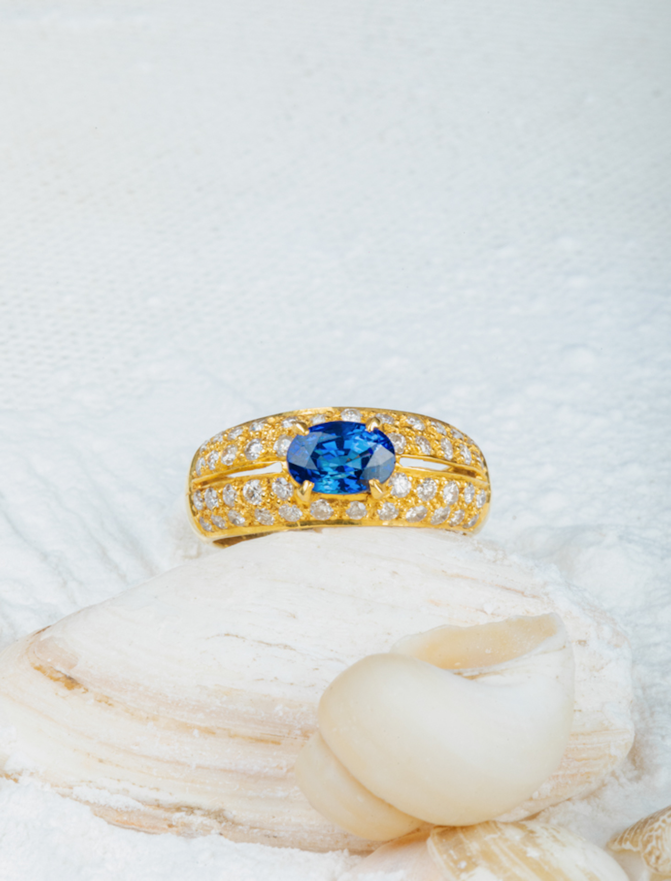 18kt Diamond Sapphire Ring